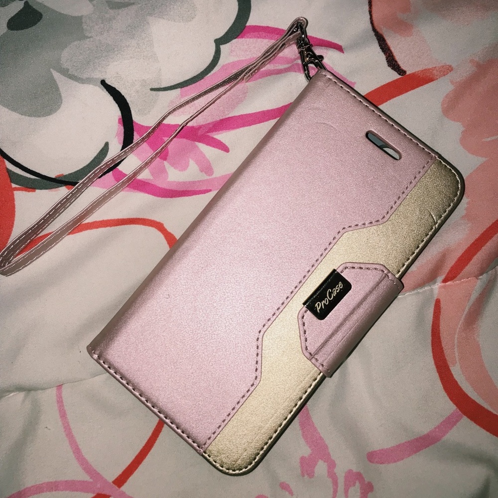 i phone 7 plus wallet case💗